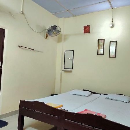 Chandrupal Lodging 古瓦哈提 外观 照片