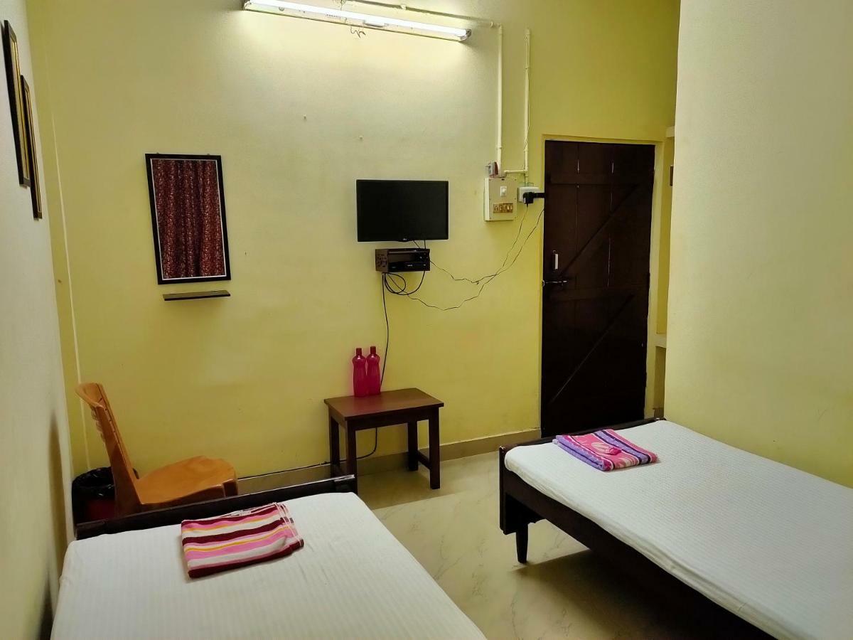 Chandrupal Lodging 古瓦哈提 外观 照片