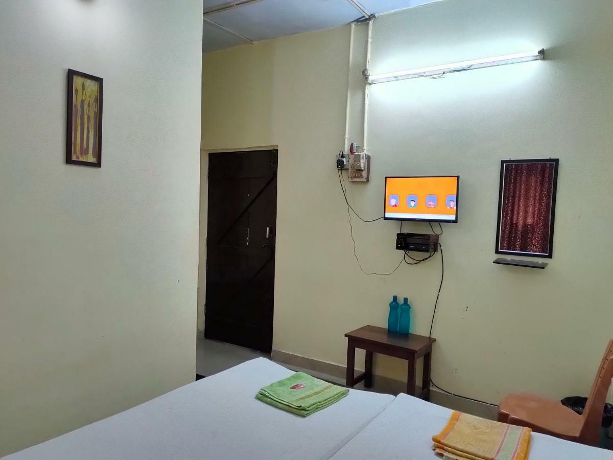 Chandrupal Lodging 古瓦哈提 外观 照片