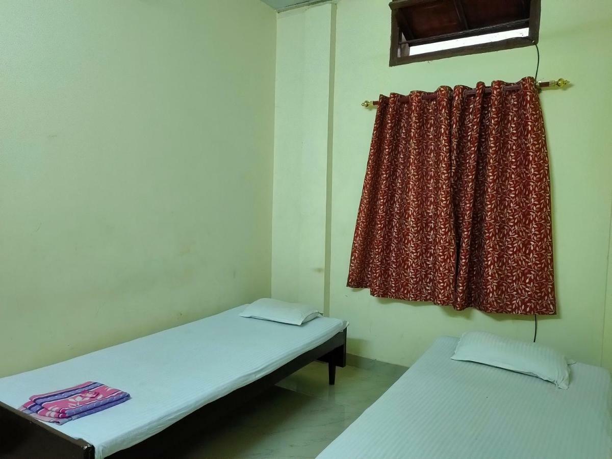 Chandrupal Lodging 古瓦哈提 外观 照片